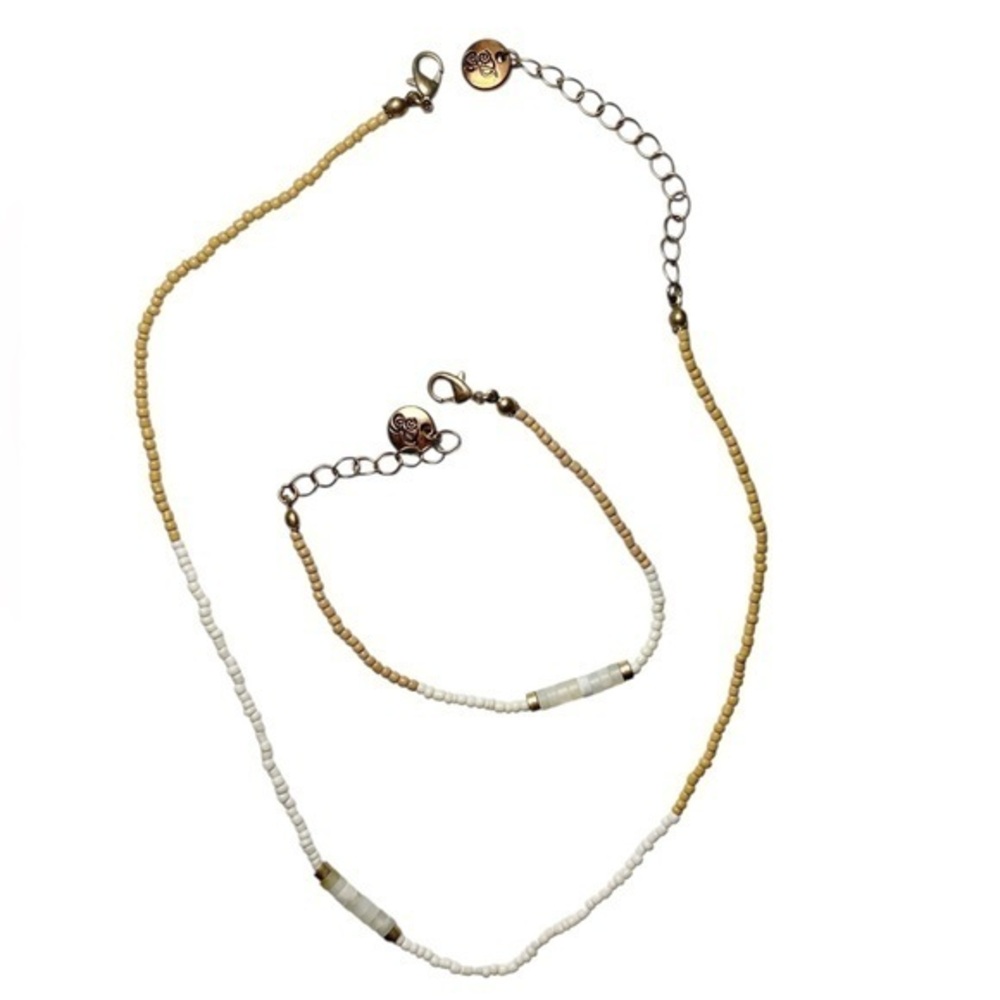 Plunder Gold and White Beaded Necklace and Bracelet Set